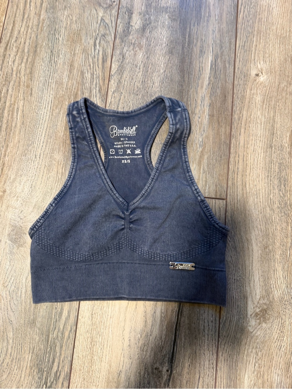 Bombshell Sportswear Navy Seamless V‑Neck Racerback Crop Tank